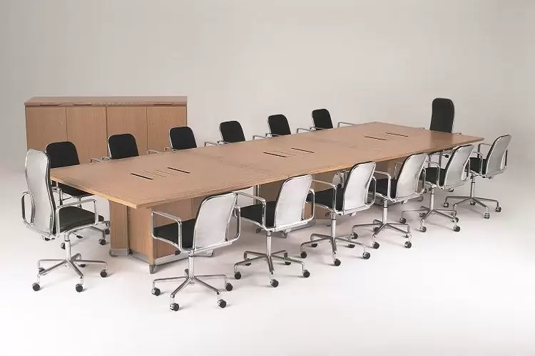 میز و صندلی مناسب سیستم کنفرانس